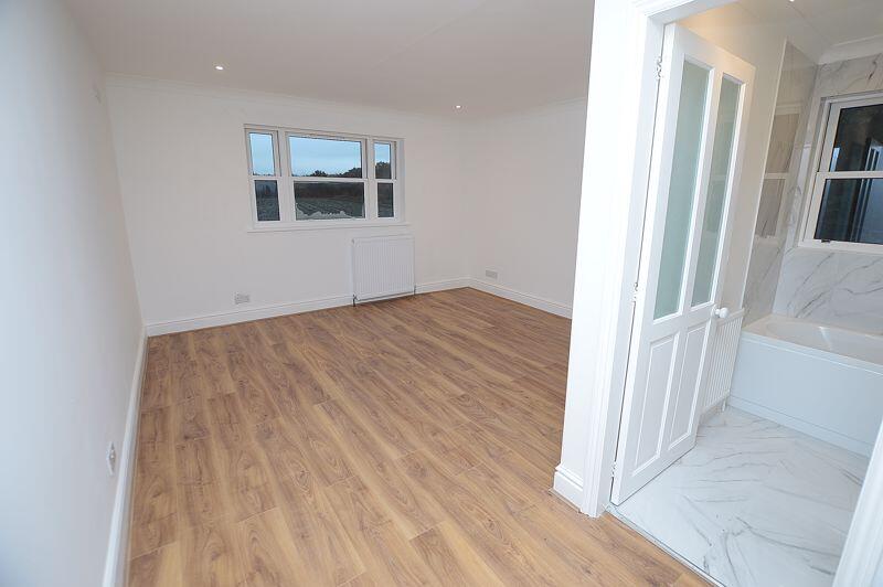 Bedroom 1/EnSuite