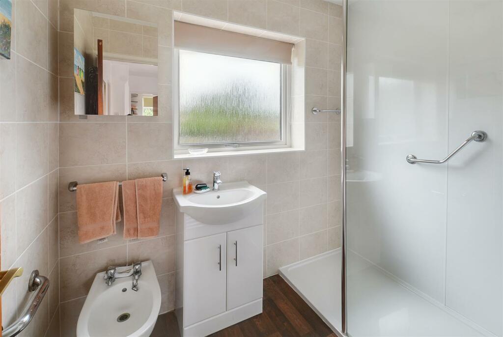 bathroom.jpeg