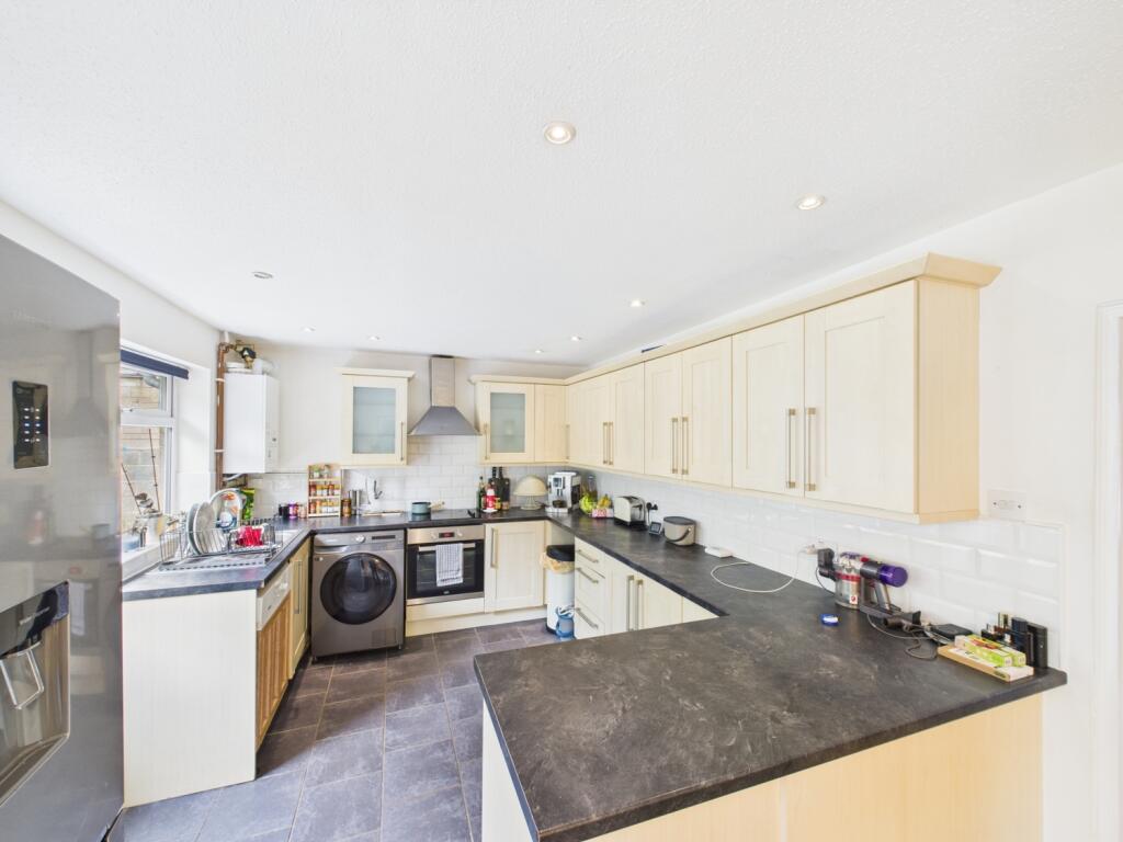 CAM01721G0-PR0097-STILL001