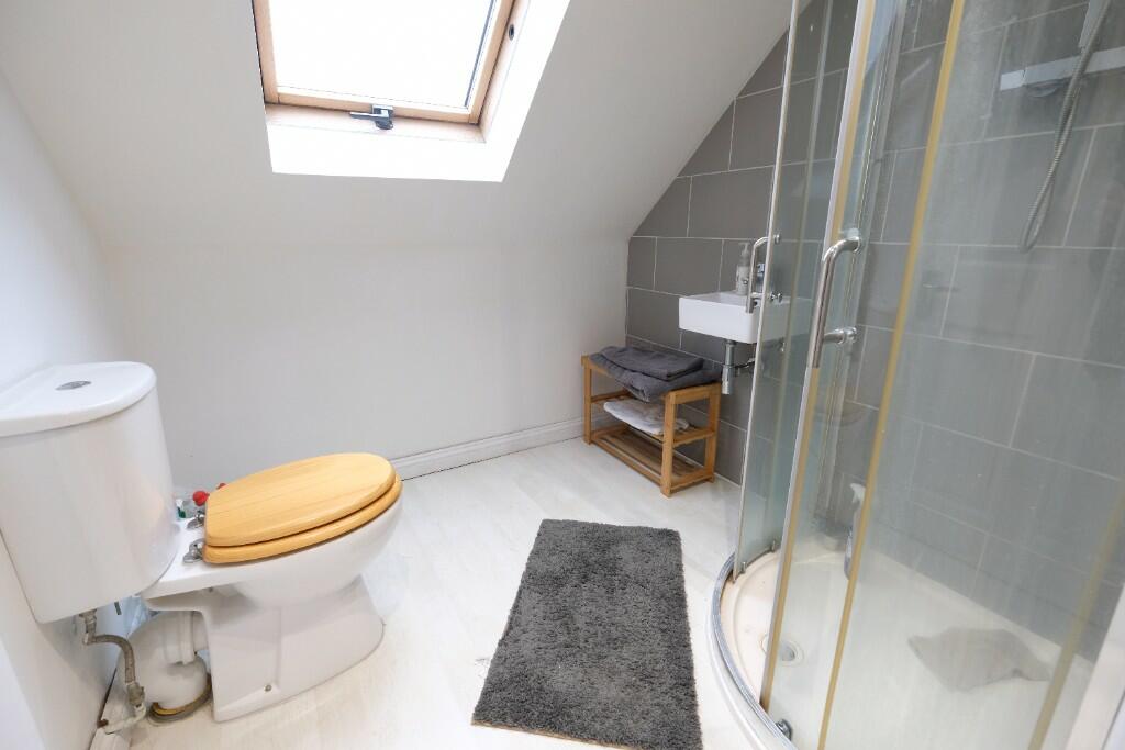 ENSUITE S
