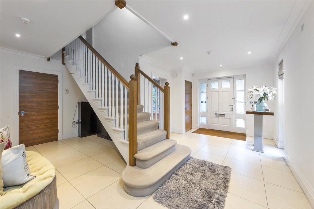 Hallway/Stairs