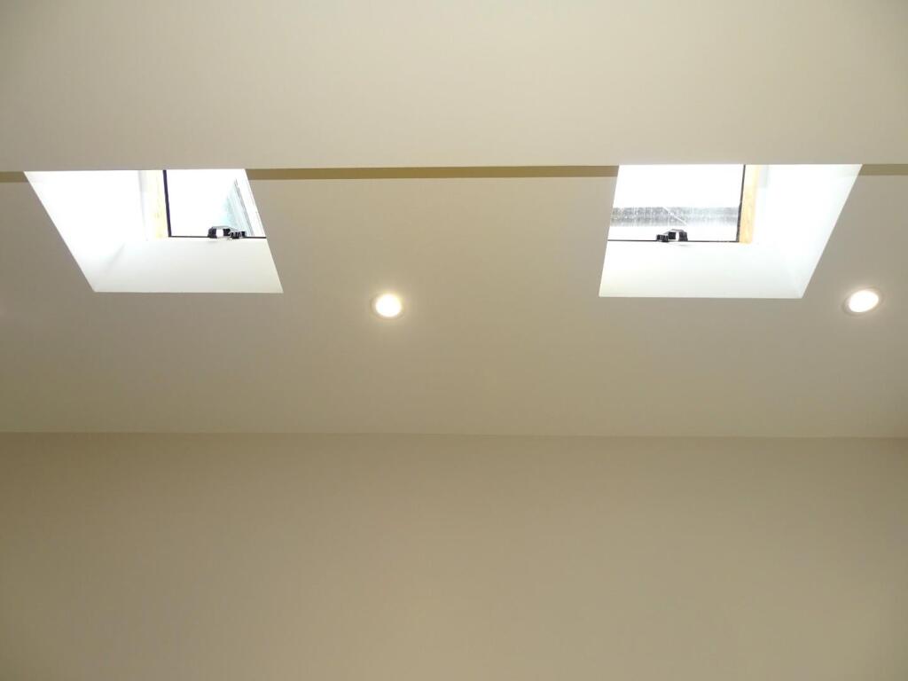 SKY LIGHTS TO VAULTED CEILING