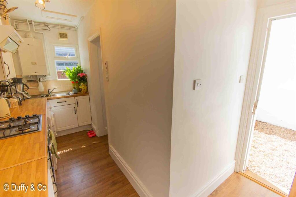 15BR25 (6 of 18).JPG