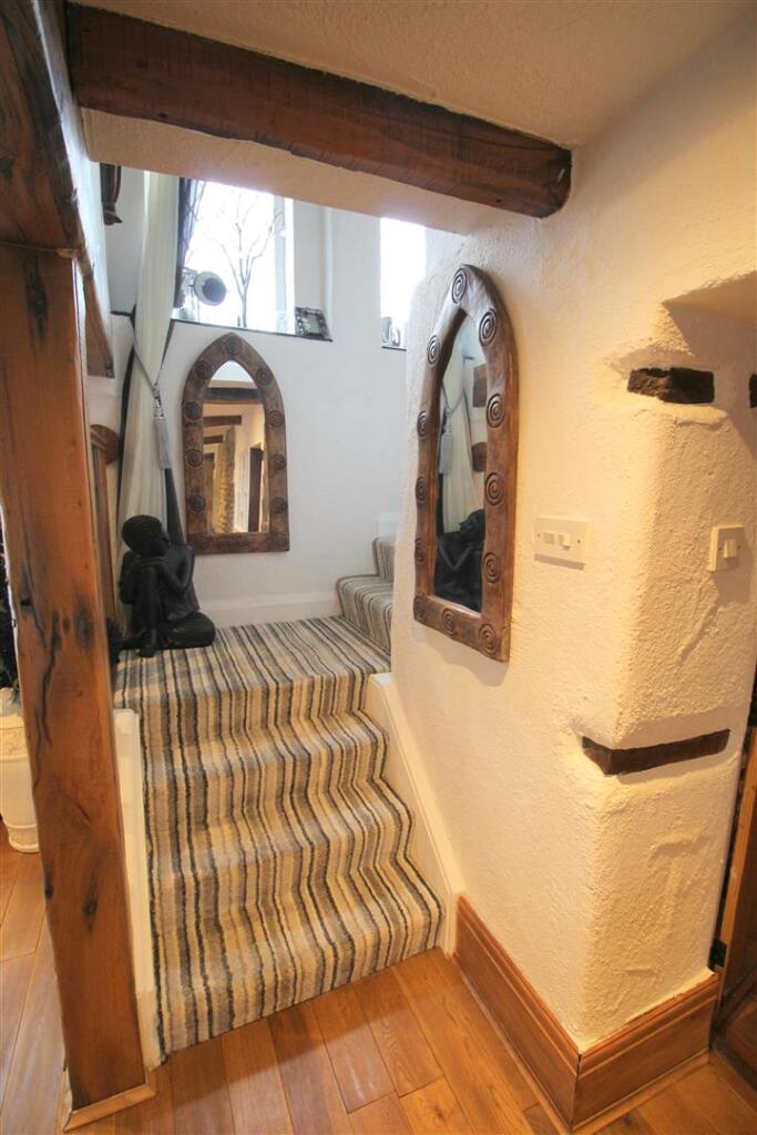 Leach Lodge Farm stairs.JPG