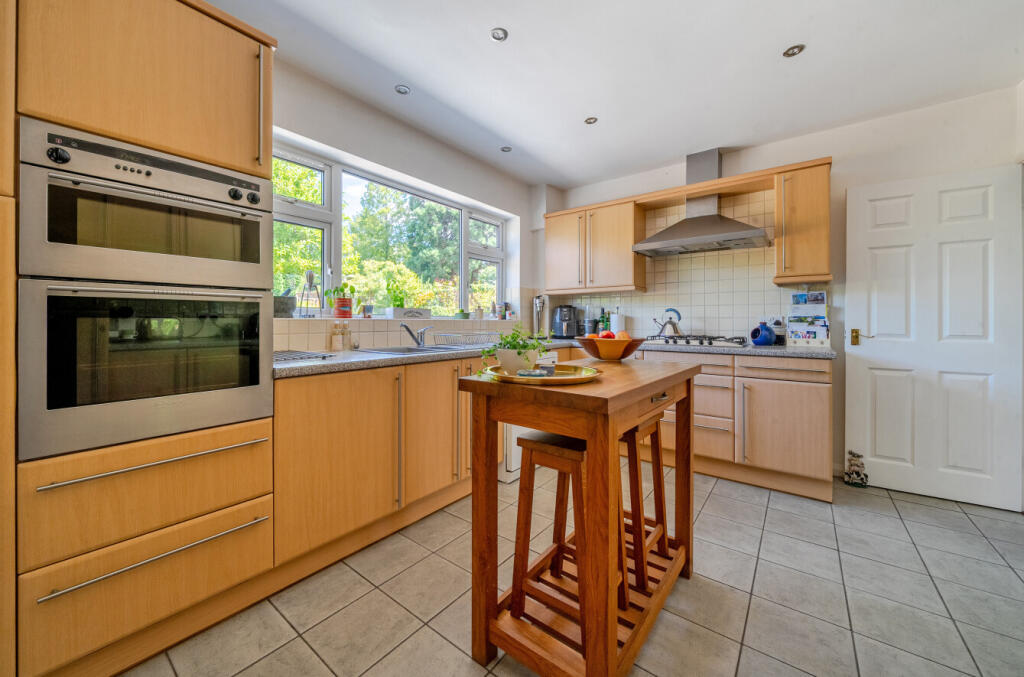 1326323-8-6877928...