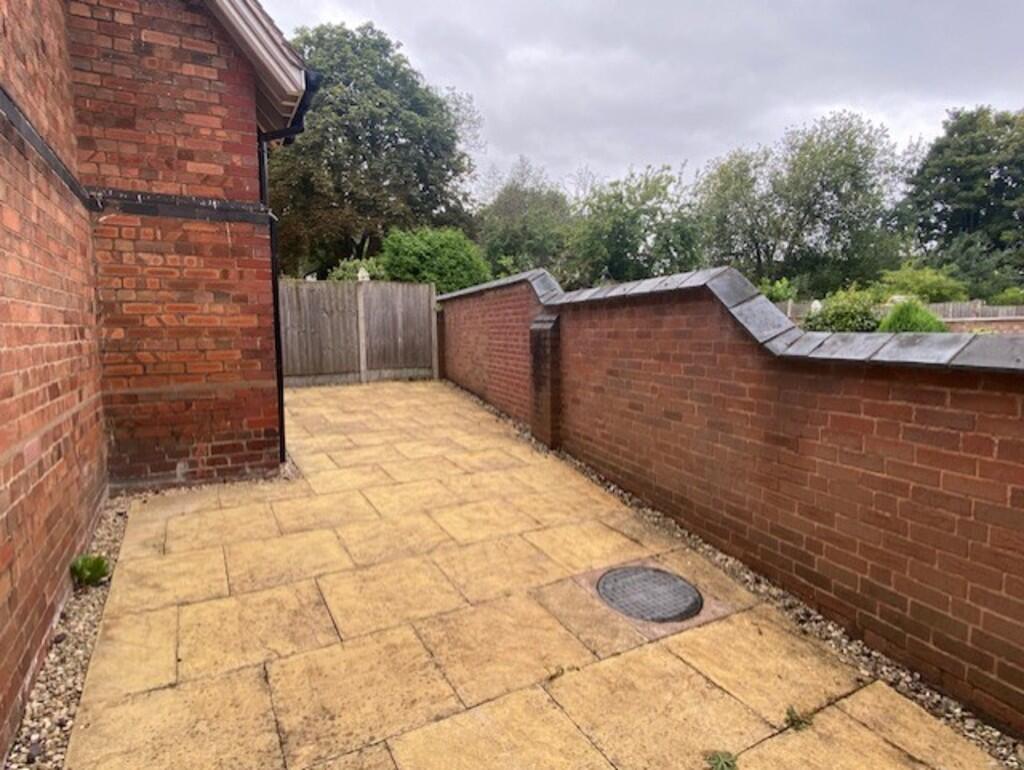 1 Stretton Court