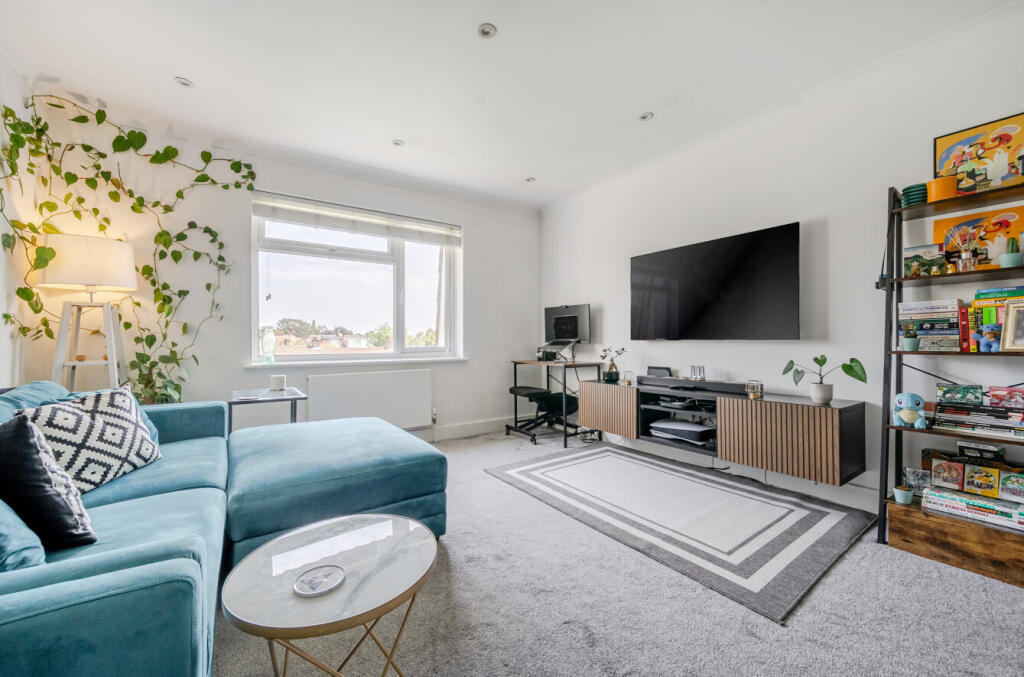 1336038-9-689b3bc...