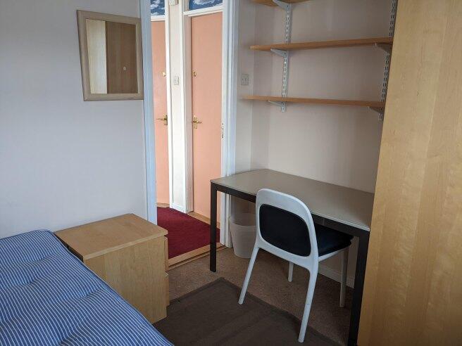 long-meadow-way-ct2-7bt-931636