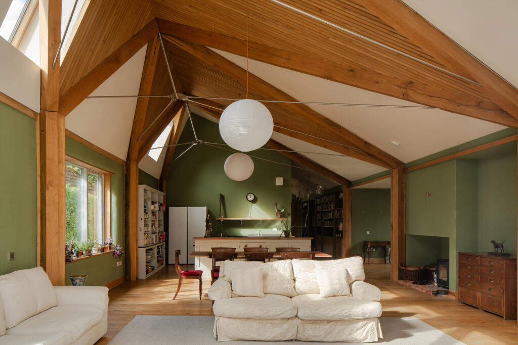 269107 - Whinwhistle Road, East Wellow SO51 6BH...