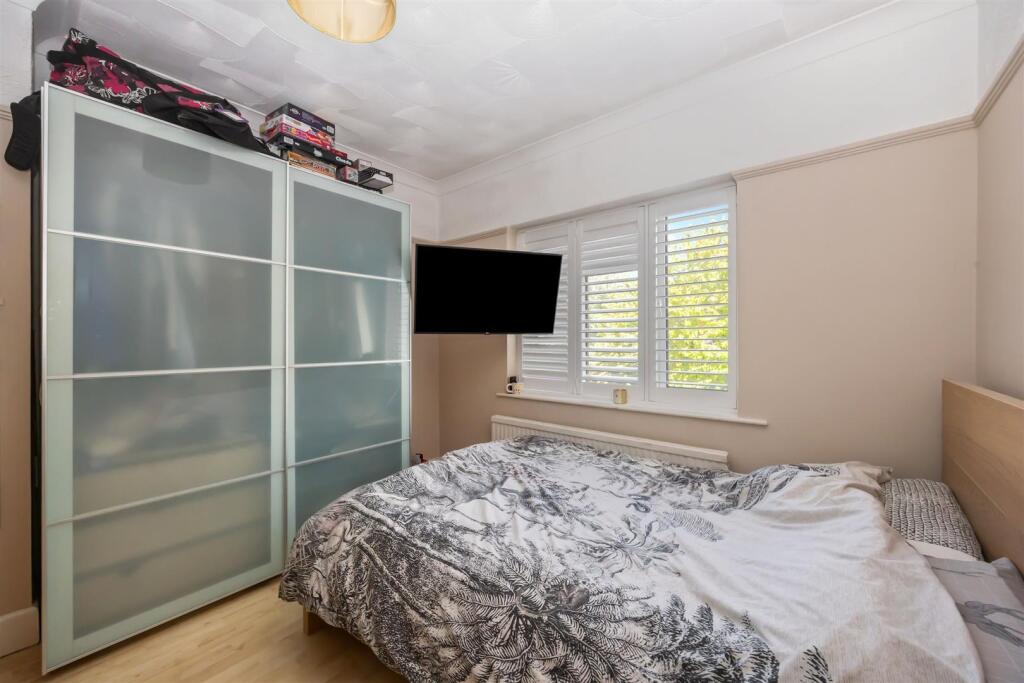 Fallowfield Cresecent 30 BEDROOM 3.jpeg