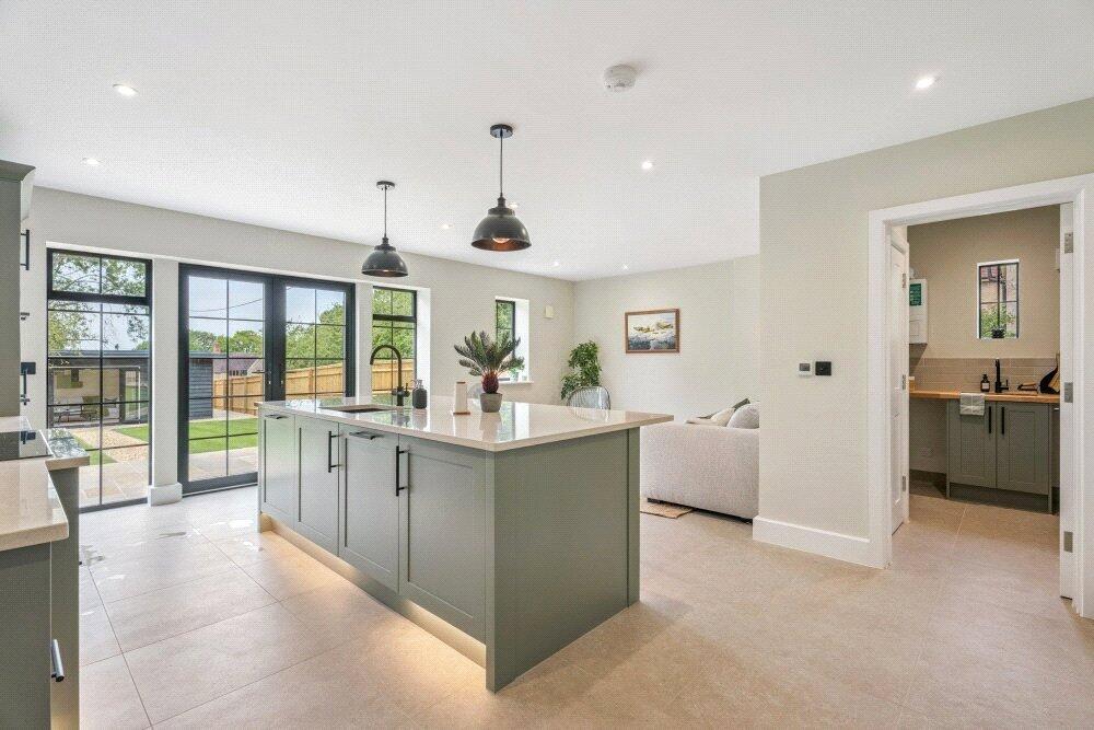 Kitchen Dining Area