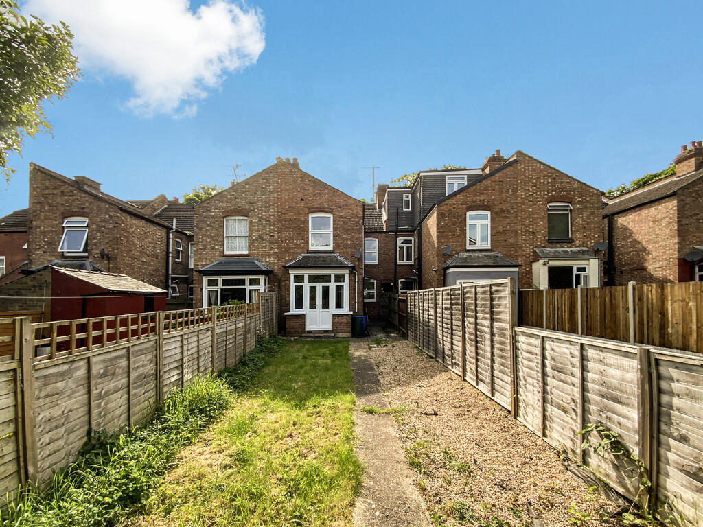 20 Kingston Road ...