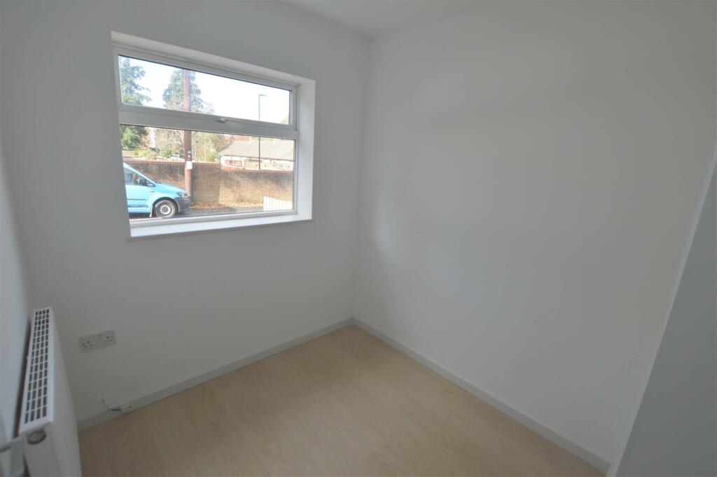 7 Chesham Green Bedroom 4.JPG