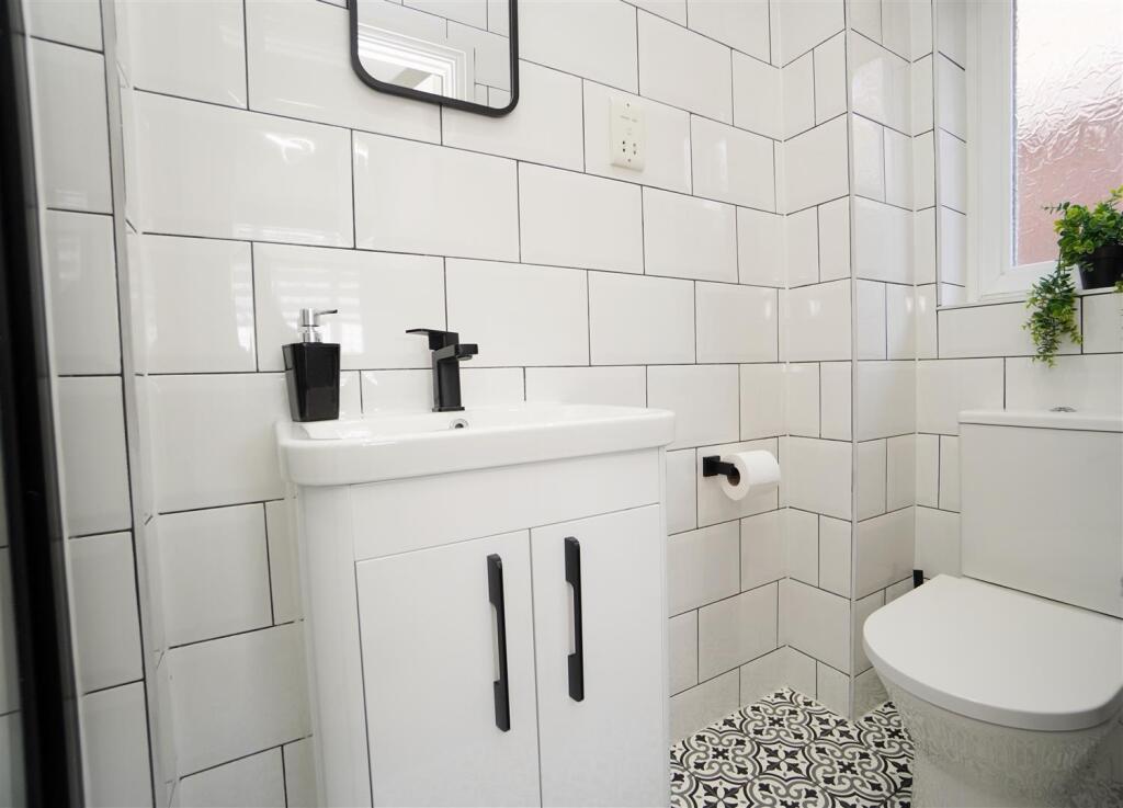 en suite1.jpg