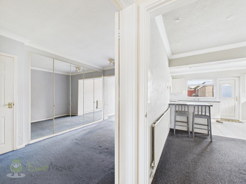 CAM03589G0-PR0081-STILL018