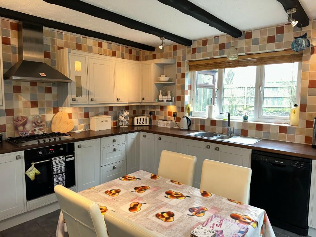 Fitted Kitchen
