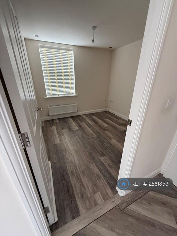 Office/5th Room