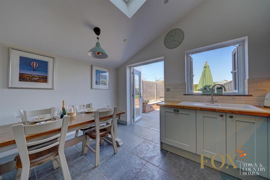 13 Rushford Cottage (9).jpg