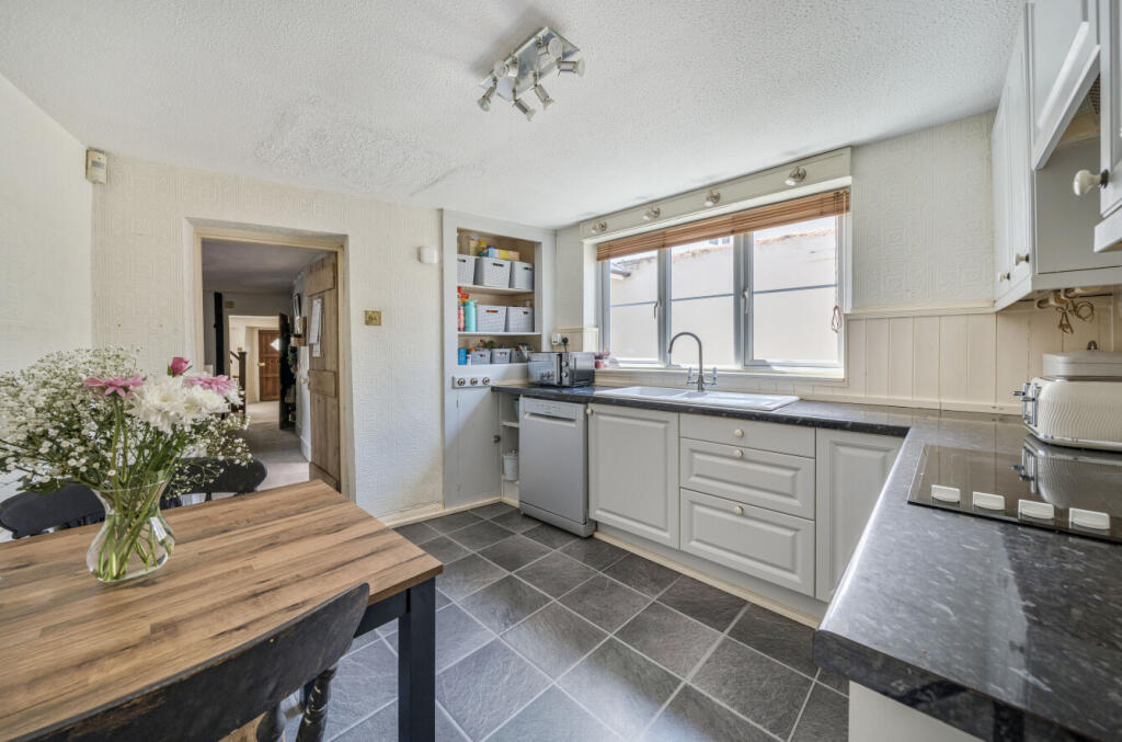 1318133-9-686536f...