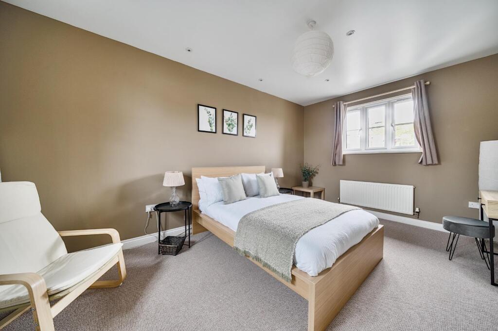 WhatsApp Image 2025-09-05 at 13.50.08.jpeg