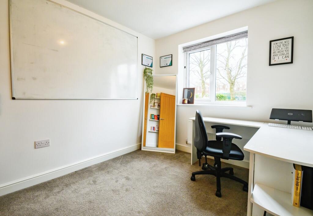 Bedroom Four / Office