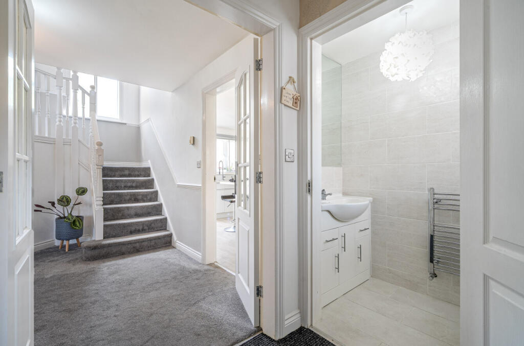 1306326-2-684c194...