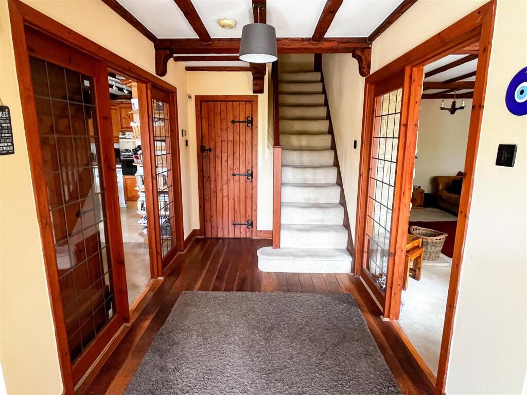 ENTRANCE HALL