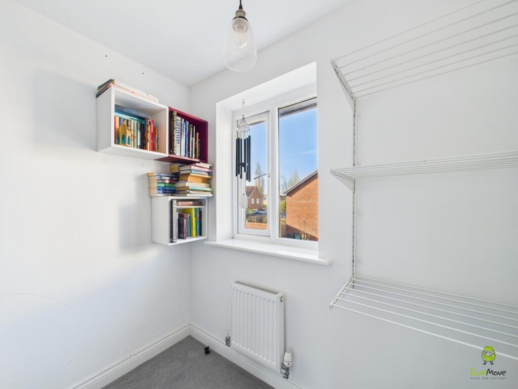 Presented by Nicoleta at EweMove Bexleyheath and D