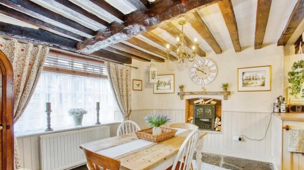 Breakfast Room.png