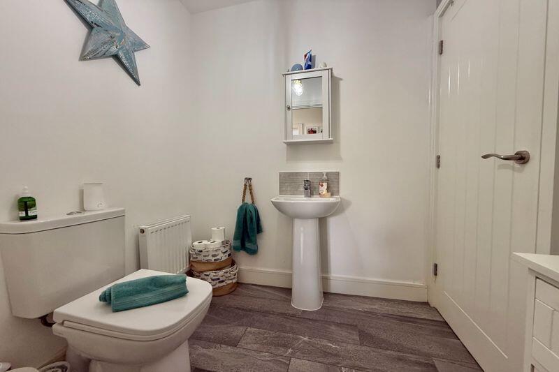 Large Downstairs Cloakroom 