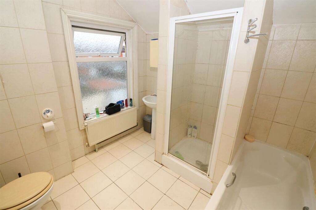 Bath / Shower Room / WC