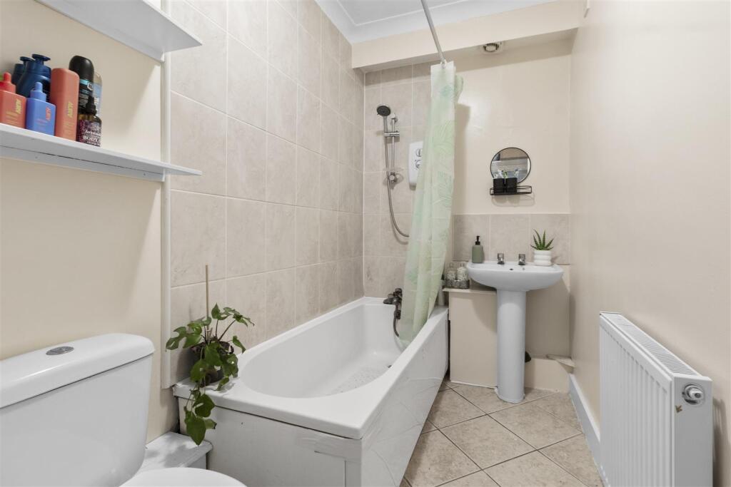 bathroom #2.jpg