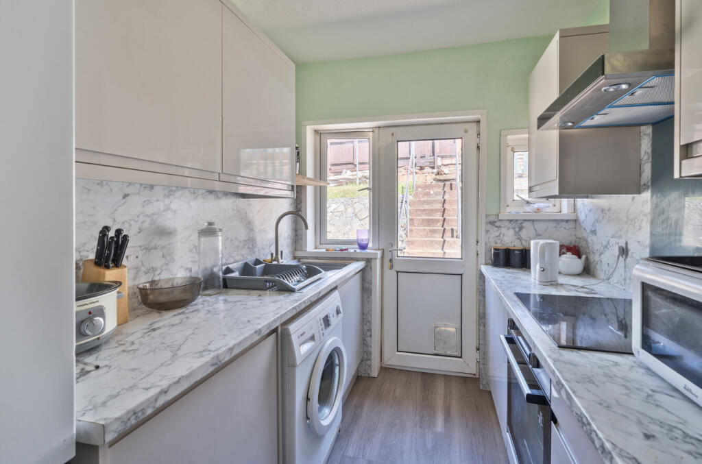 1312920-11-6853fb...