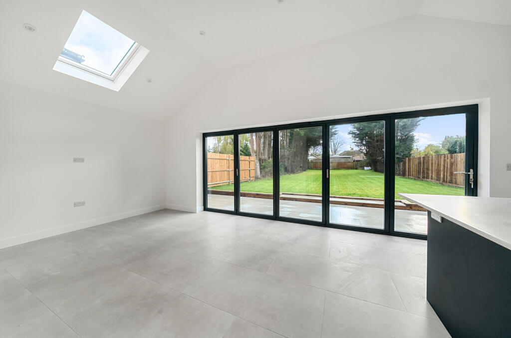 1383992-15-6925b6...