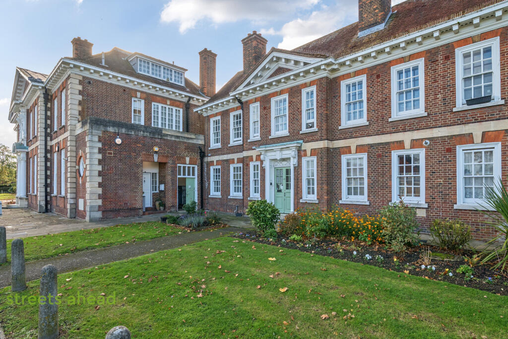 701d3e69-e8c5-437...