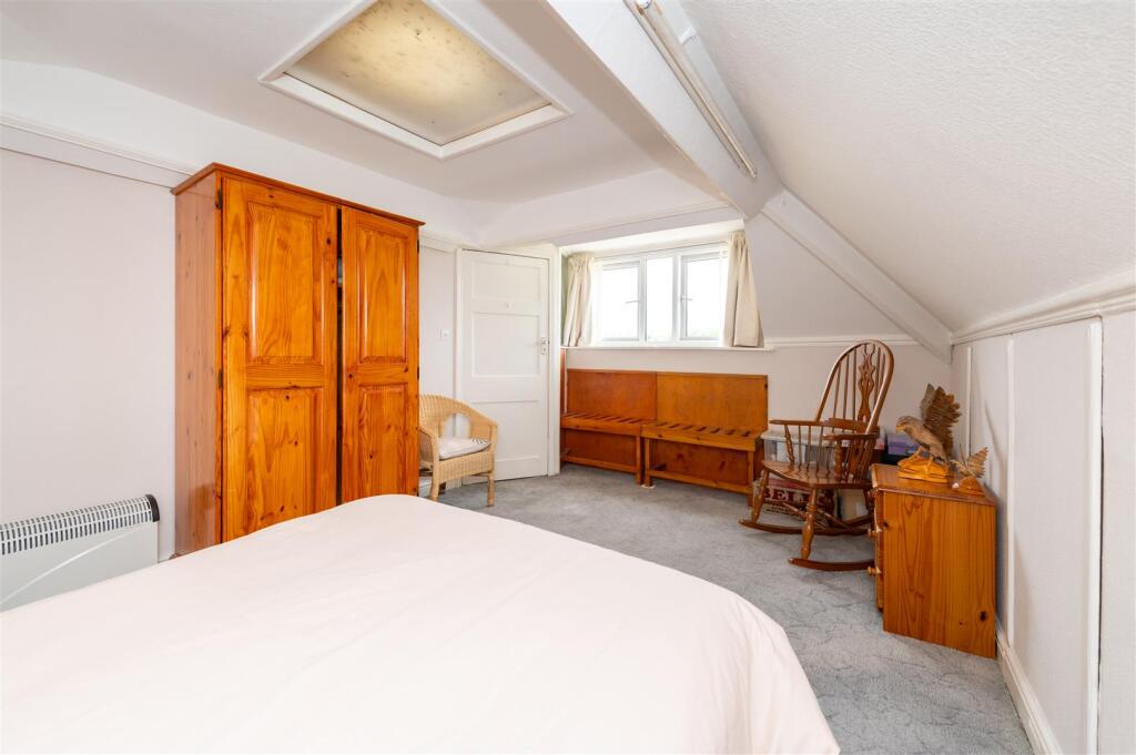 43 Franche Road internals-2.JPG