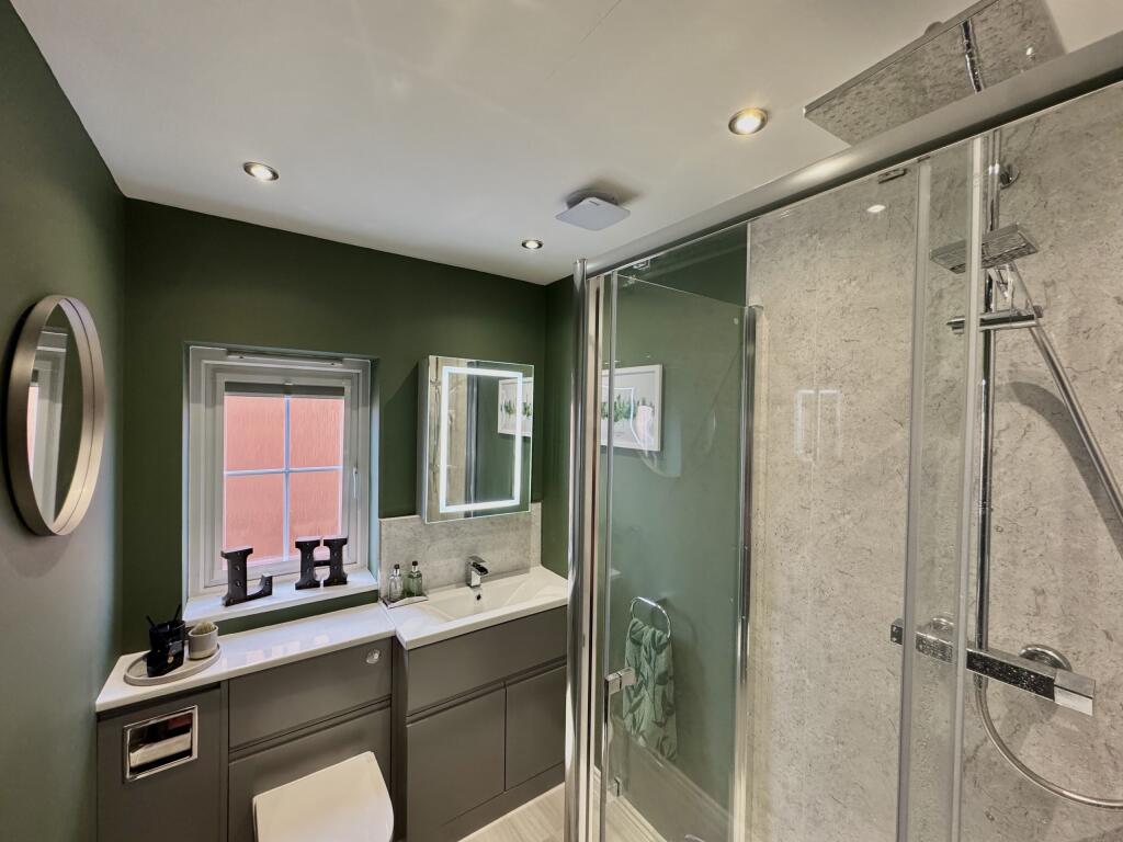 Ensuite