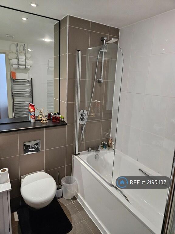 Bathroom 1 - Ensuite