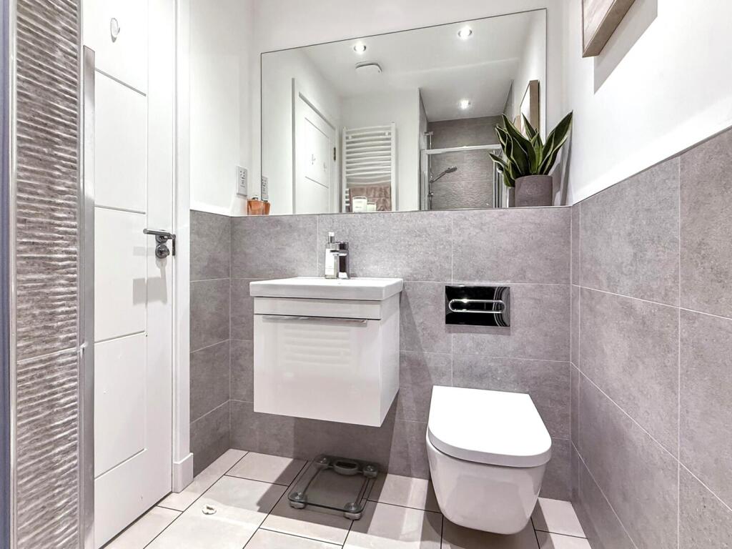 En-suite Shower Room