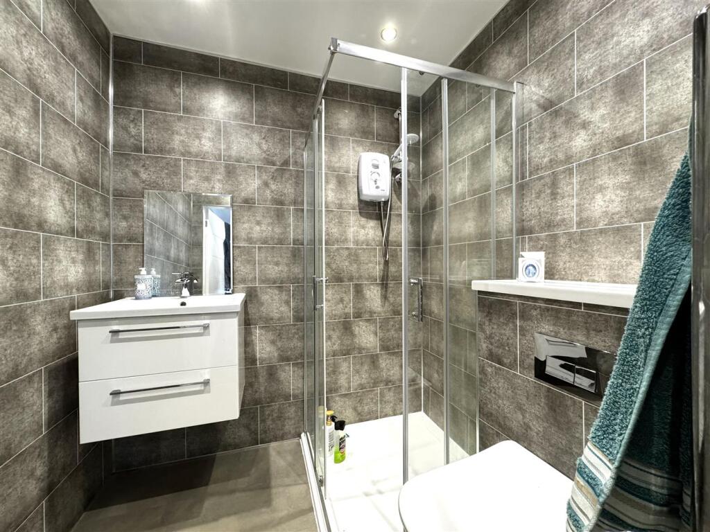 WC Shower Room