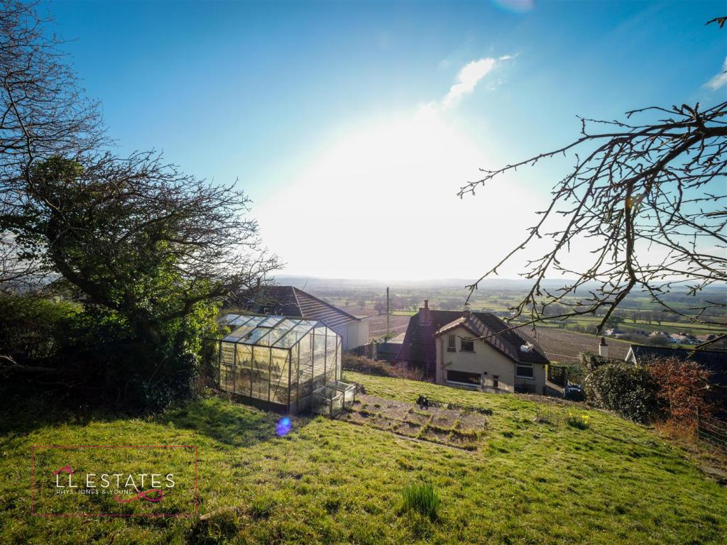 117 Cwm Road-56.jpg