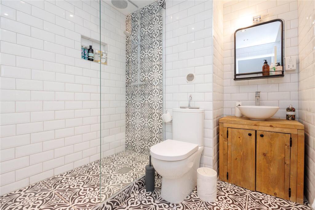 Ensuite