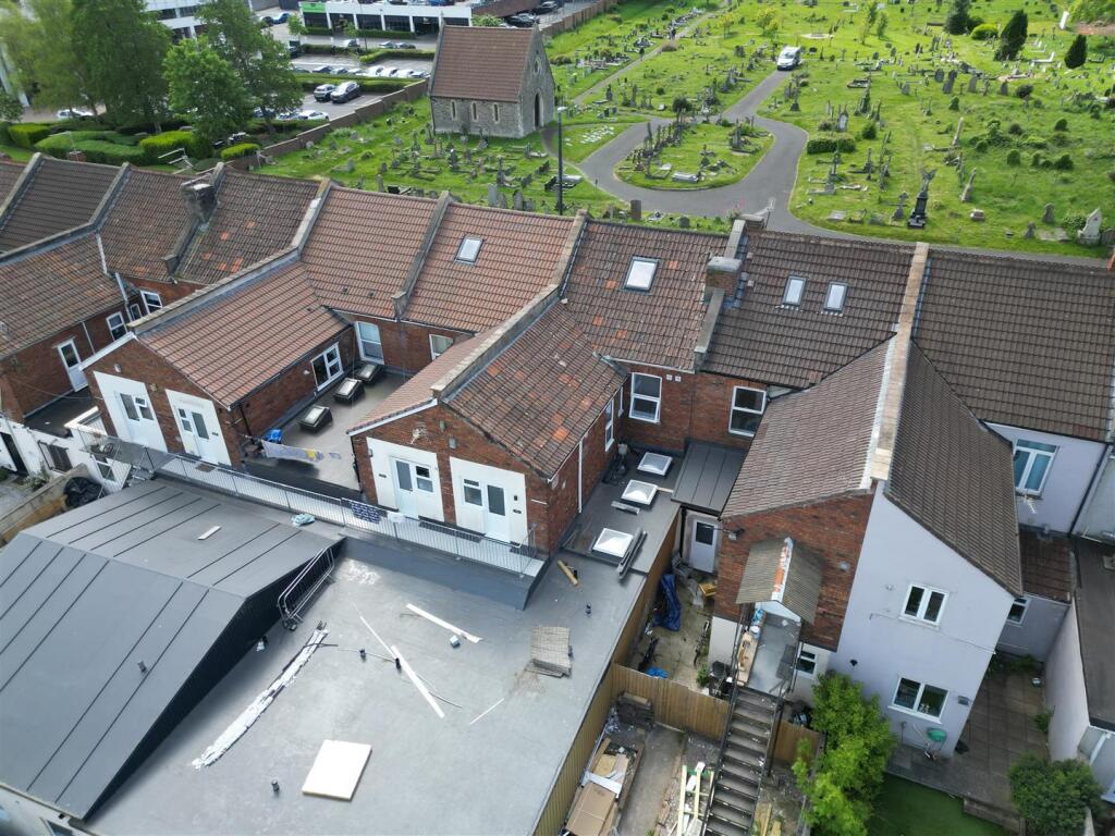 Flats 1 &amp; 2, 379 Bath Road, Arnos Vale, Bristol BS