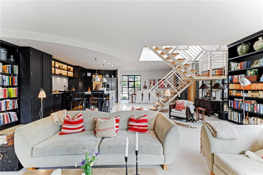 Open Plan Reception