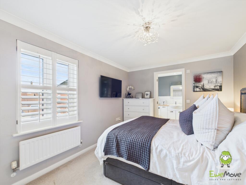 CAM03778G0-PR0181-STILL011