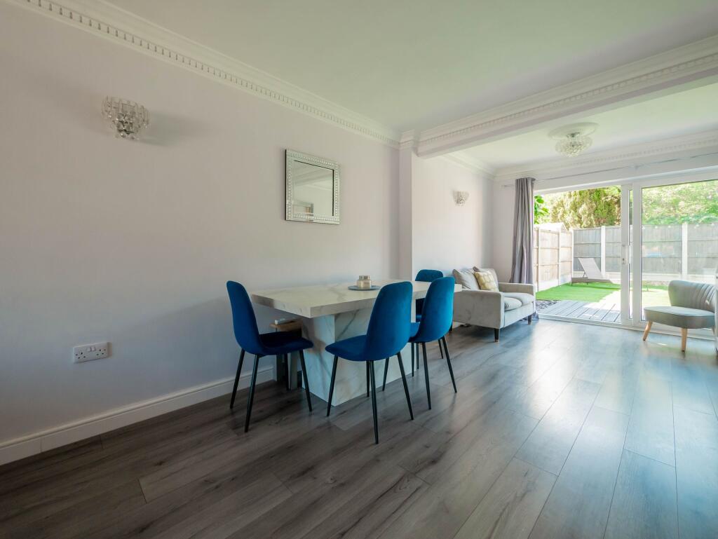 Living Room/Dining Room