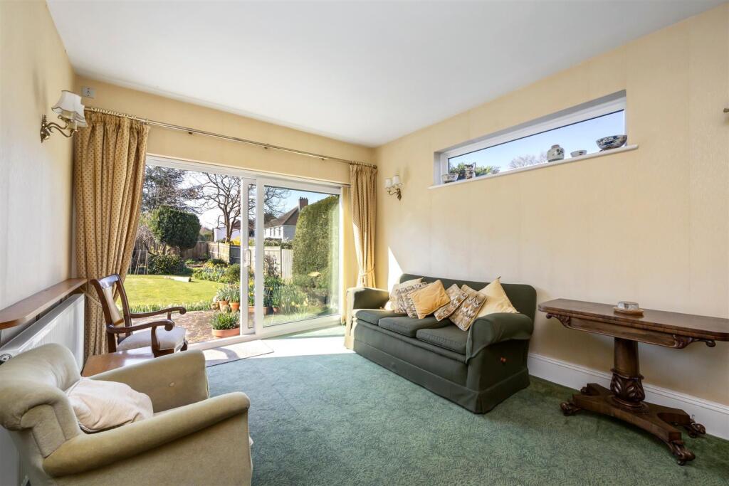 The Droveway 80 SUN ROOM.jpeg