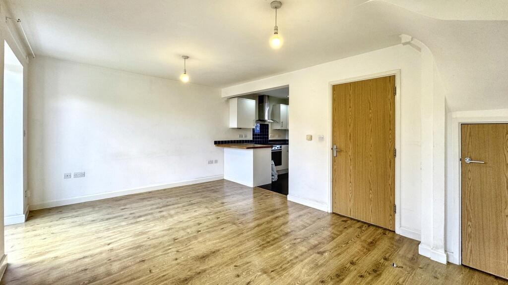 Bright and spacious living room with beautiful ...