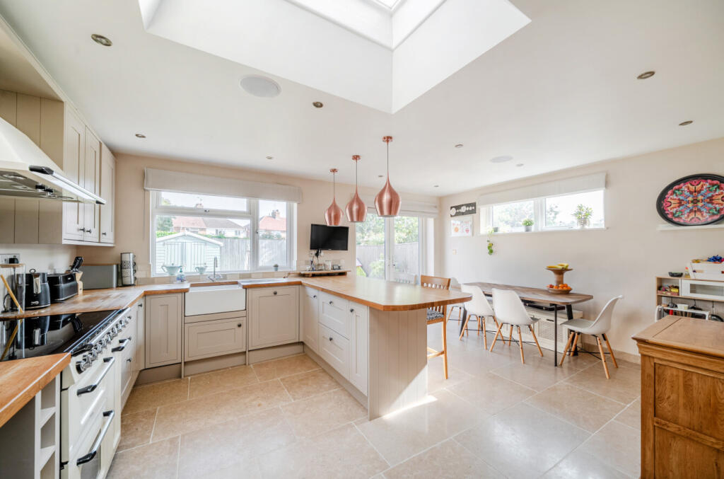 1328379-19-6899b7...