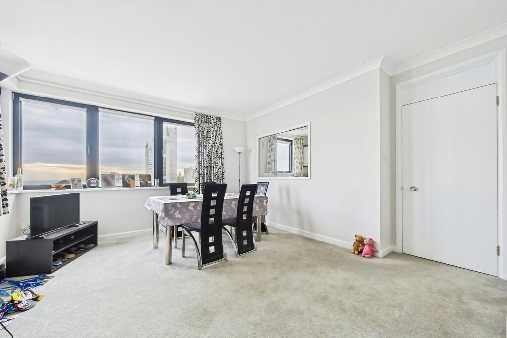 f2e4ac2b-CAM01085...